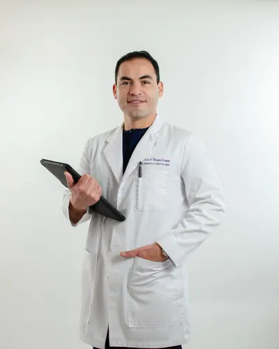 Dr. Pedro Márquez, Cirugía general en Chihuahua