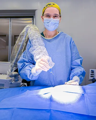 Dra. Adriana Hernández, Urología en Chihuahua