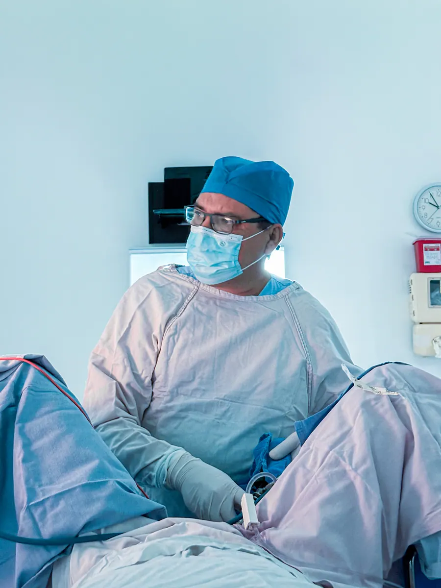 Cobertura de procedimiento médico en quirófano